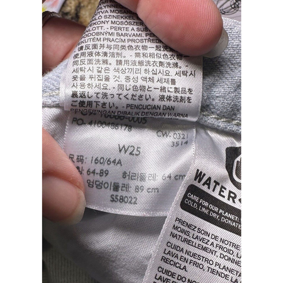 Levis Jean Shorts Womens 25 Blue A-Line Mom High Waist Light Wash Cuffed Denim - Picture 7 of 7